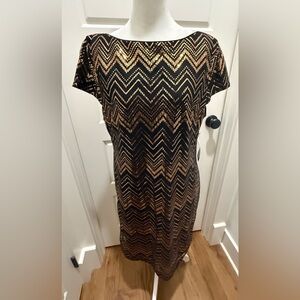 NWT. Jessica Howard. Black & Gold Sequin Cap Sleeve Shift Dress. Size 14.